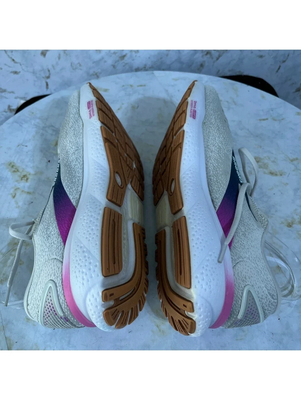 Brooks Ghost 16 Womens Size 12 Running Shoes Gray Pink Athletic Trainer Sneakers